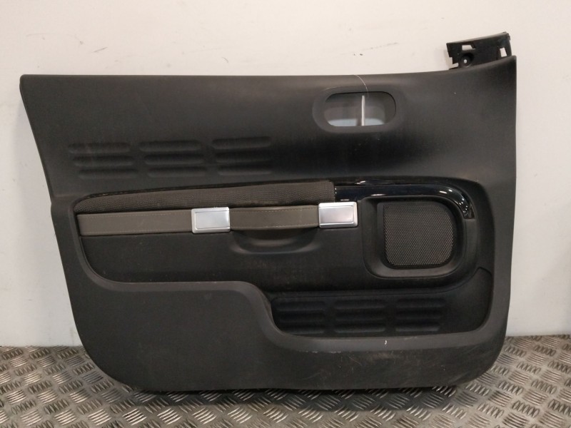 Recambio de guarnecido puerta delantera izquierda para citroën c4 cactus referencia OEM IAM 94961t01  
