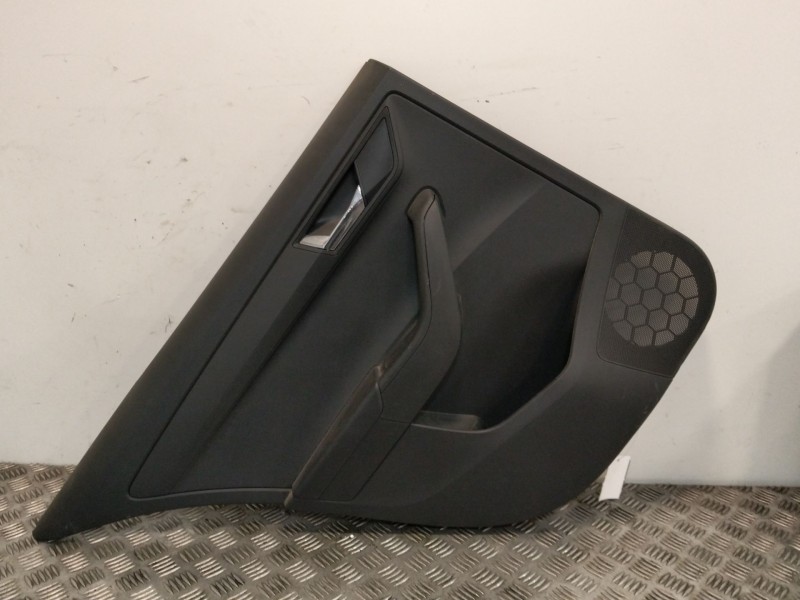 Recambio de guarnecido puerta trasera izquierda para skoda fabia iii (nj3) 1.0 referencia OEM IAM 6V6867023F  