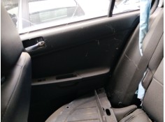 Recambio de guarnecido puerta trasera derecha para mitsubishi lancer viii (cy_a, cz_a) 1.8 (cy3a, cy6a) referencia OEM IAM 7222A