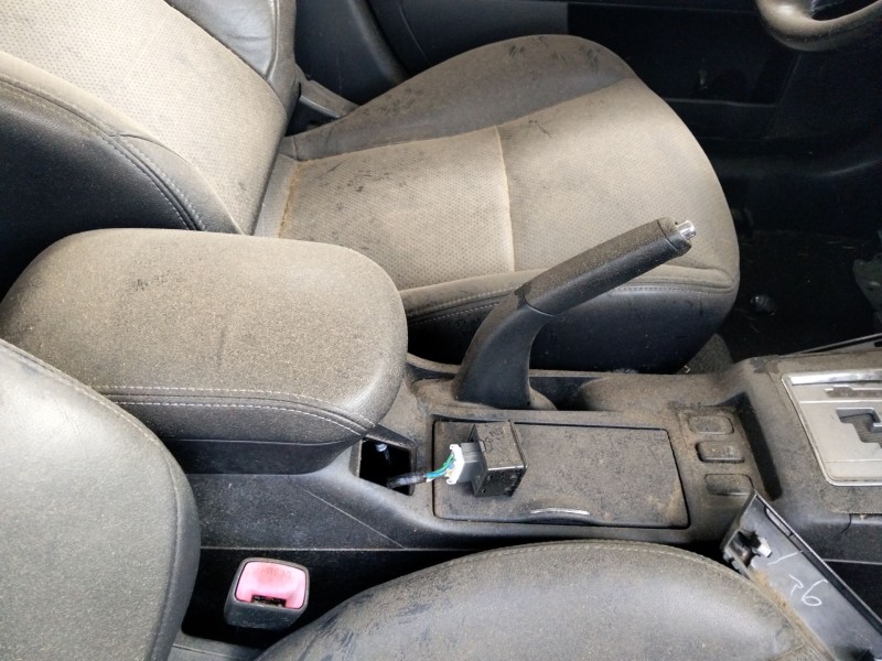 Recambio de consola central para mitsubishi lancer viii (cy_a, cz_a) 1.8 (cy3a, cy6a) referencia OEM IAM   