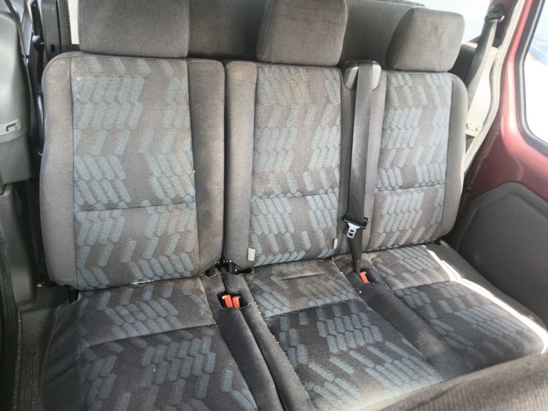 Recambio de asientos traseros para ford tourneo connect 1.8 tdci referencia OEM IAM   