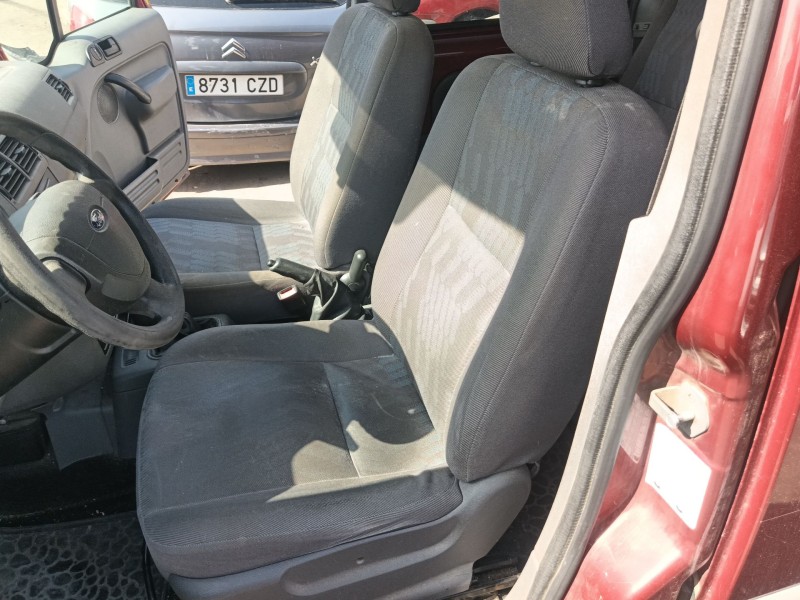 Recambio de asiento delantero derecho para ford tourneo connect 1.8 tdci referencia OEM IAM   