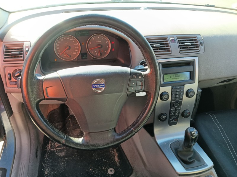 volvo v50 (545) del año 2005