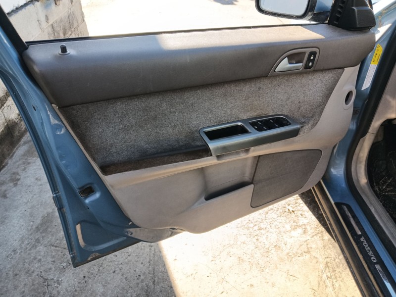 volvo v50 (545) del año 2005