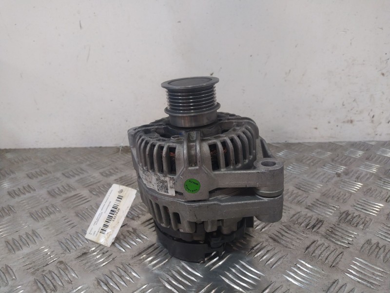 Recambio de alternador para opel zafira / zafira family b (a05) 1.9 cdti (m75) referencia OEM IAM 0124425058  