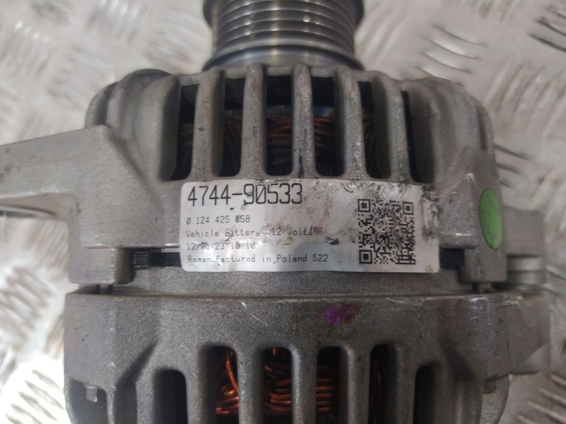 Recambio de alternador para opel zafira / zafira family b (a05) 1.9 cdti (m75) referencia OEM IAM 0124425058  
