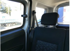 Recambio de cinturon seguridad trasero izquierdo para opel combo furgón/monospace (x12) 1.3 cdti (b05) referencia OEM IAM 955140