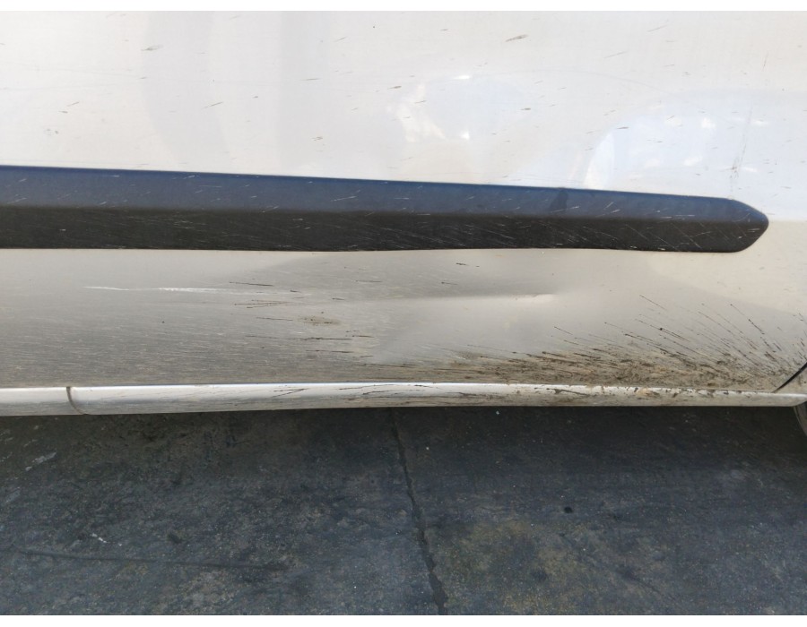 Recambio de puerta delantera derecha para opel combo furgón/monospace (x12) 1.3 cdti (b05) referencia OEM IAM 95530929  