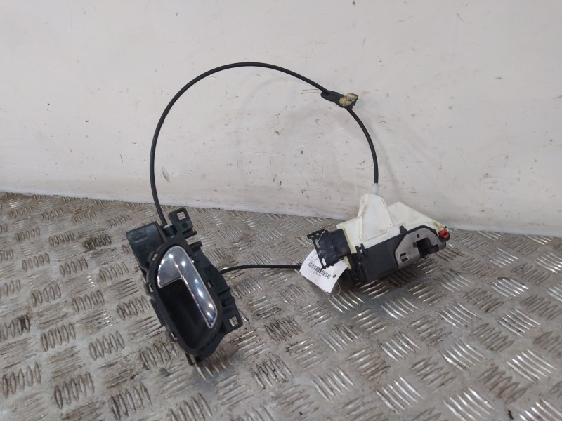 Recambio de cerradura puerta trasera derecha para peugeot 308 sw referencia OEM IAM 9800617280  