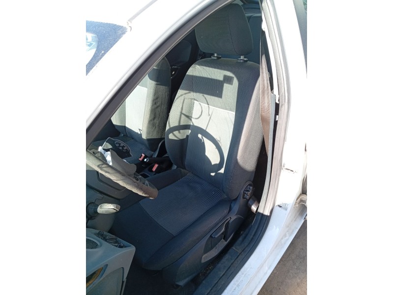 Recambio de asiento delantero izquierdo para ford fiesta vi (cb1, ccn) 1.25 referencia OEM IAM 1831820  