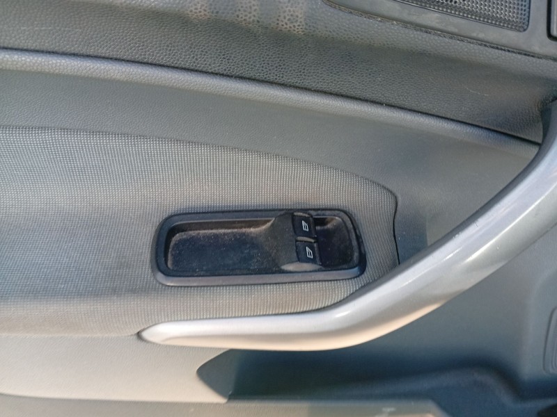 Recambio de mando elevalunas delantero izquierdo para ford fiesta vi (cb1, ccn) 1.25 referencia OEM IAM 8A6T14A132AC  