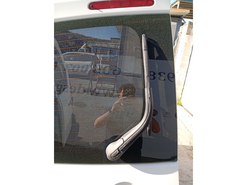 Recambio de brazo limpia trasero para peugeot partner origin monospace (g_) 1.6 hdi 75 referencia OEM IAM   
