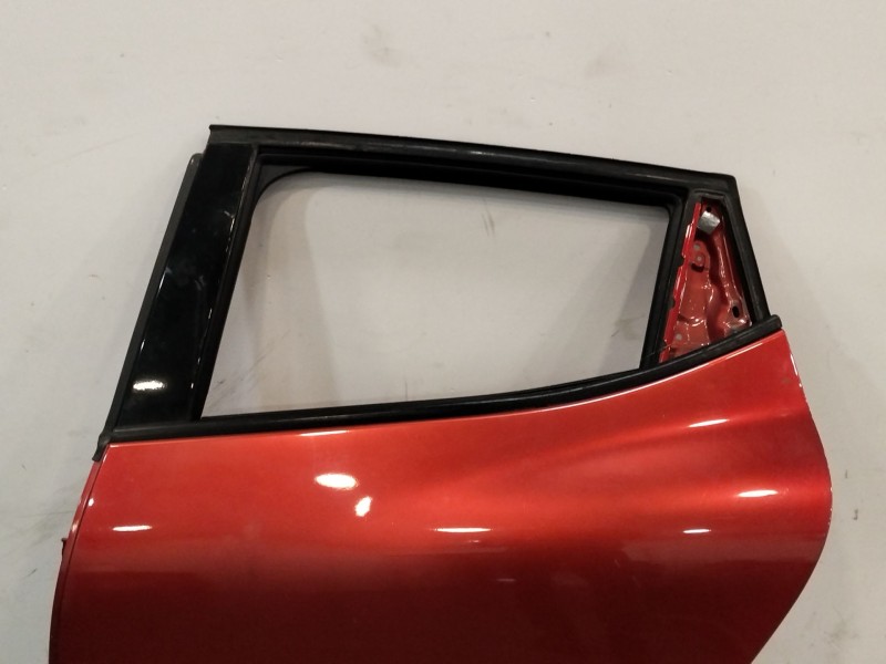 Recambio de puerta trasera izquierda para renault clio iv (bh_) 1.5 dci 90 referencia OEM IAM 821016892R  