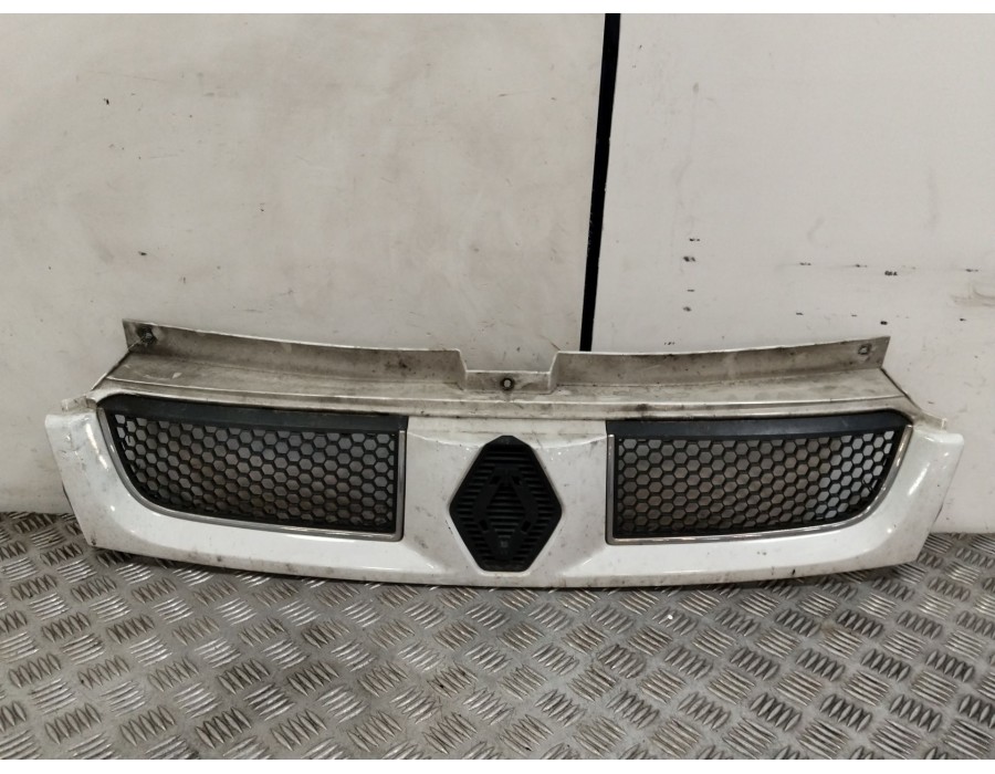 Recambio de rejilla delantera para renault trafic ii autobús (jl) 2.5 dci 135 (jl0d) referencia OEM IAM 8200204450  