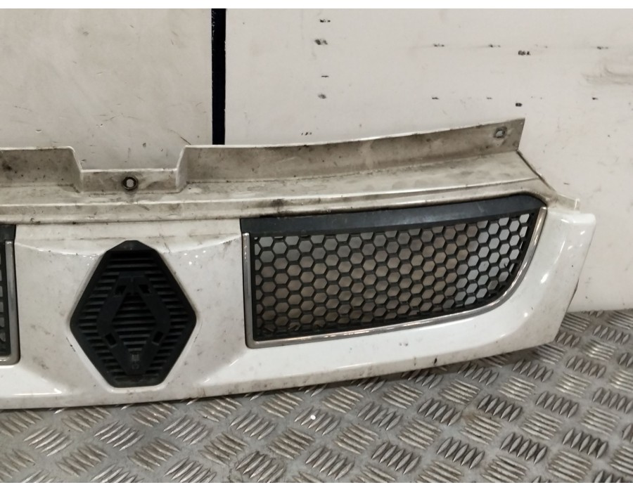 Recambio de rejilla delantera para renault trafic ii autobús (jl) 2.5 dci 135 (jl0d) referencia OEM IAM 8200204450  