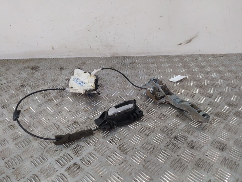 Recambio de cerradura puerta trasera izquierda para peugeot 308 sw referencia OEM IAM A01453  