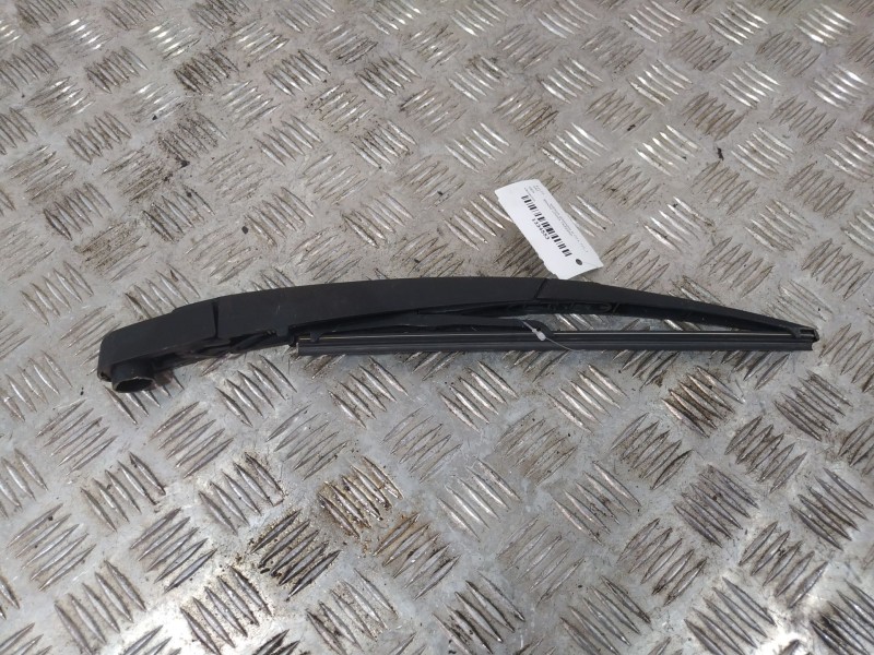 Recambio de brazo limpia trasero para nissan qashqai ii (j11, j11_) 1.6 dci referencia OEM IAM W000057536  