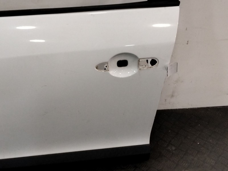 Recambio de puerta delantera izquierda para renault megane iii berlina 5 p referencia OEM IAM 7703074596 f4rl8 