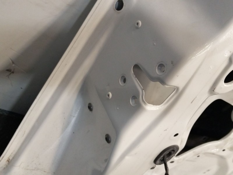 Recambio de puerta delantera izquierda para renault megane iii berlina 5 p referencia OEM IAM 7703074596 f4rl8 