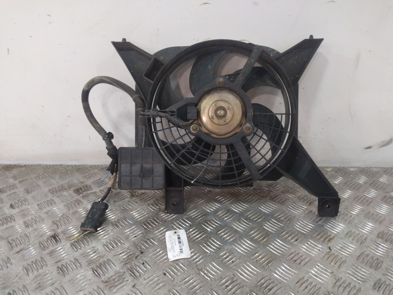 Recambio de electroventilador para peugeot 106 ii (1a_, 1c_) 1.1 i referencia OEM IAM 9647327180  