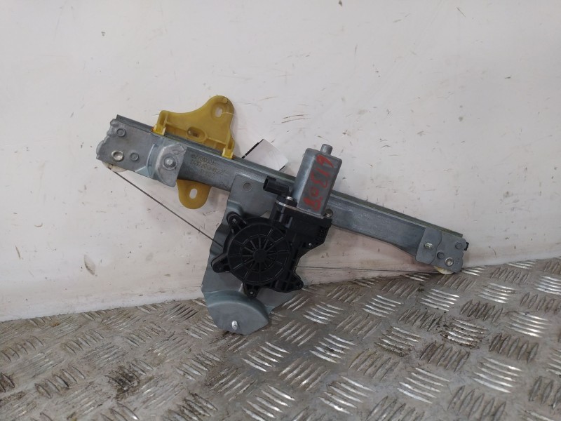 Recambio de elevalunas trasero izquierdo para renault clio iv (bh_) 1.5 dci 90 referencia OEM IAM 827013204R  