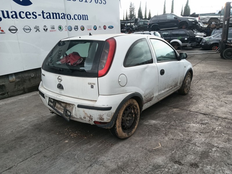 opel corsa c (x01) del año 2006