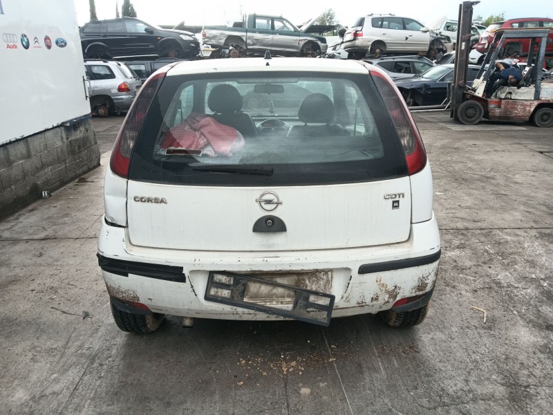 opel corsa c (x01) del año 2006