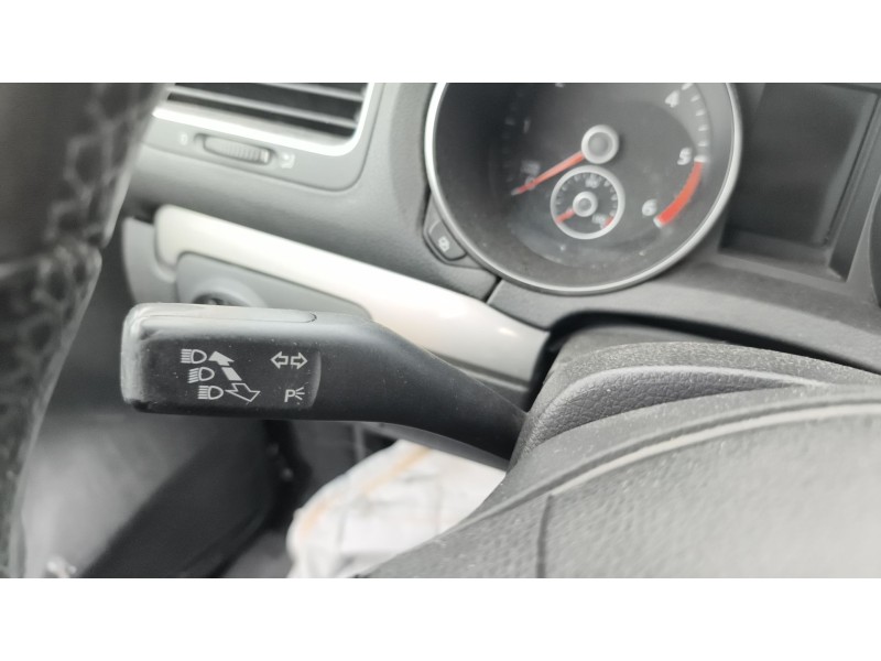 Recambio de mando multifuncion para volkswagen golf vi (5k1) 1.6 tdi referencia OEM IAM   