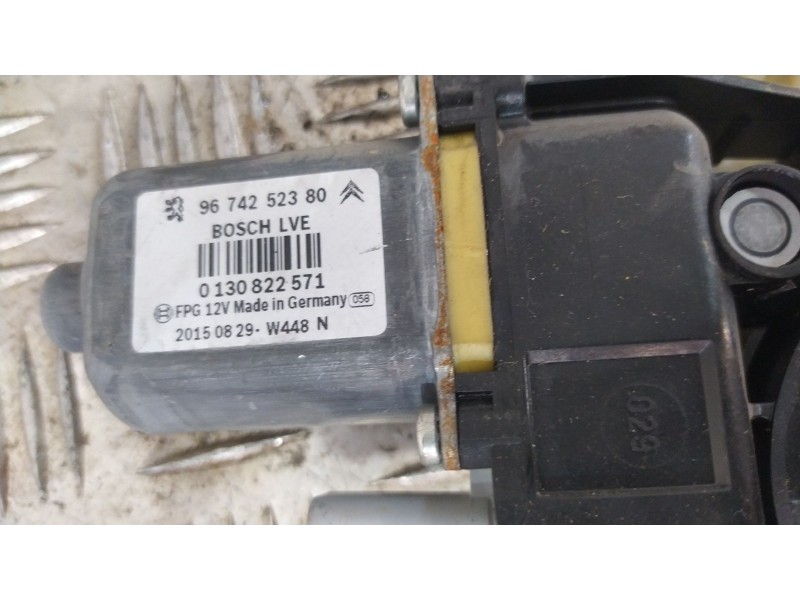 Recambio de elevalunas delantero izquierdo para citroën c4 cactus referencia OEM IAM 9674252380 0130822571 