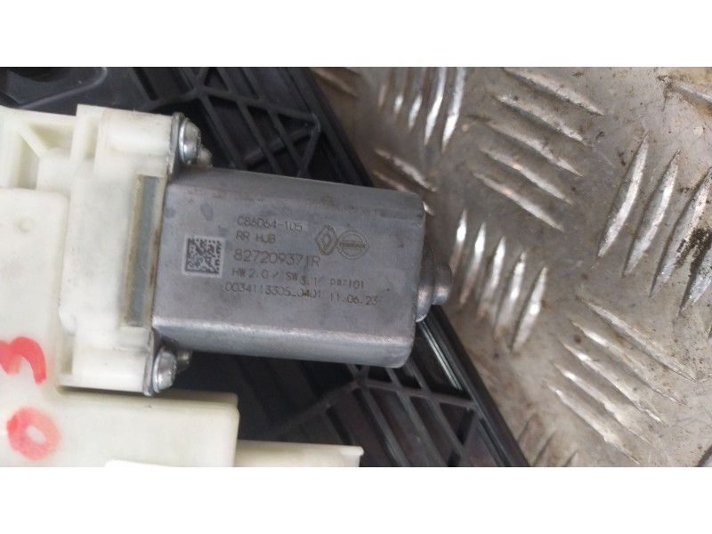 Recambio de elevalunas trasero derecho para renault captur ii (hf_) e-tech 160 referencia OEM IAM 827209371R  