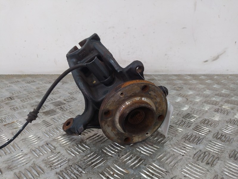 Recambio de mangueta delantera derecha para citroën c3 referencia OEM IAM 364791  