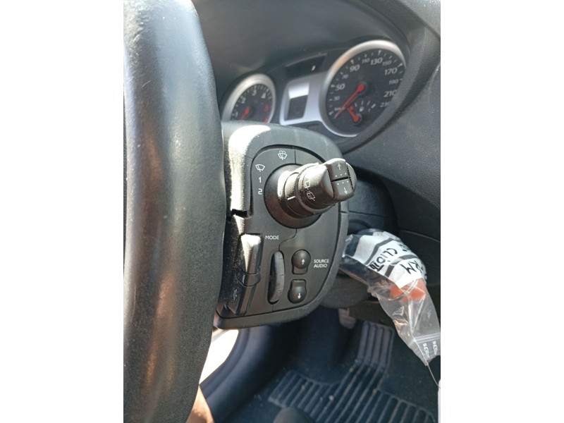 Recambio de mando multifuncion para renault clio iii (br0/1, cr0/1) 1.5 dci referencia OEM IAM   