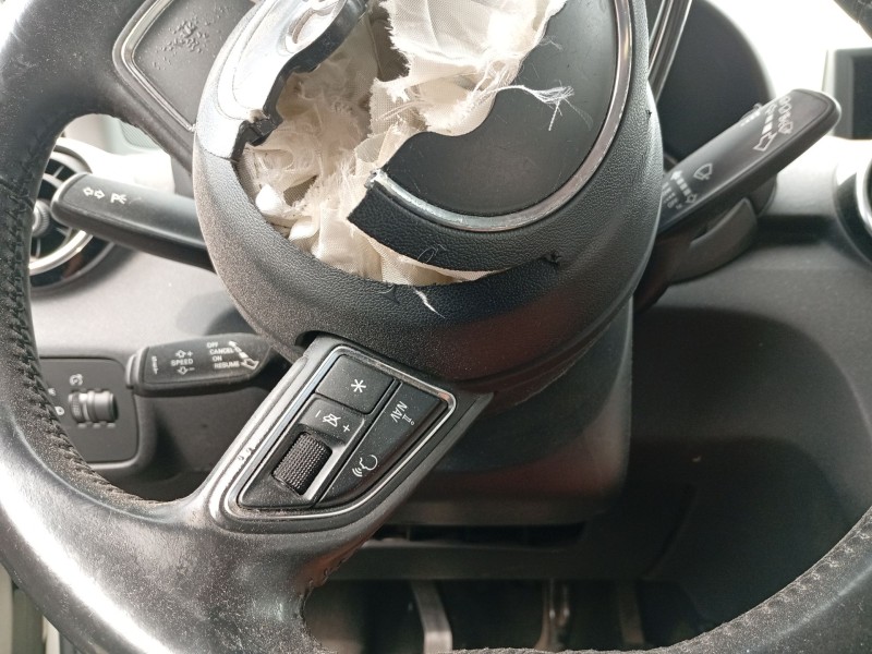 Recambio de mando multifuncion para audi a1 (8x1, 8xk) 1.6 tdi referencia OEM IAM   
