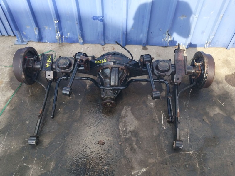 Recambio de puente trasero para nissan terrano ii (r20) 2.7 tdi 4wd referencia OEM IAM 38311G9840  