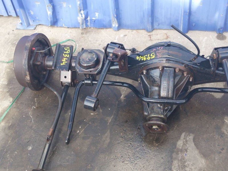 Recambio de puente trasero para nissan terrano ii (r20) 2.7 tdi 4wd referencia OEM IAM 38311G9840  