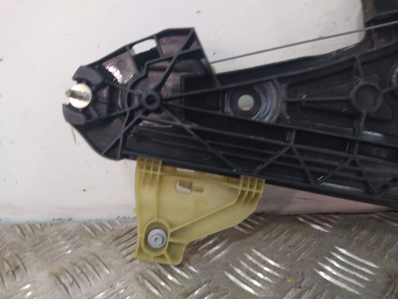 Recambio de elevalunas trasero izquierdo para renault captur ii (hf_) e-tech 160 referencia OEM IAM 827216497R  