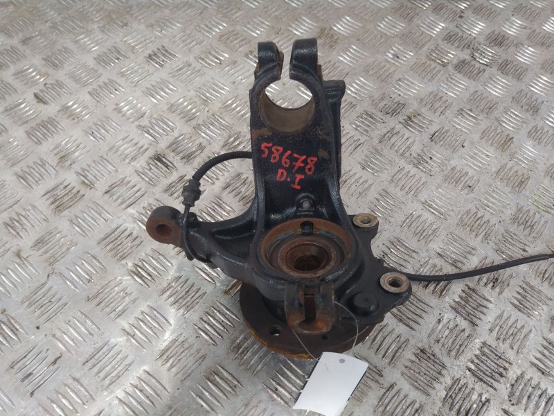 Recambio de mangueta delantera izquierda para citroën c3 referencia OEM IAM 1607557480  