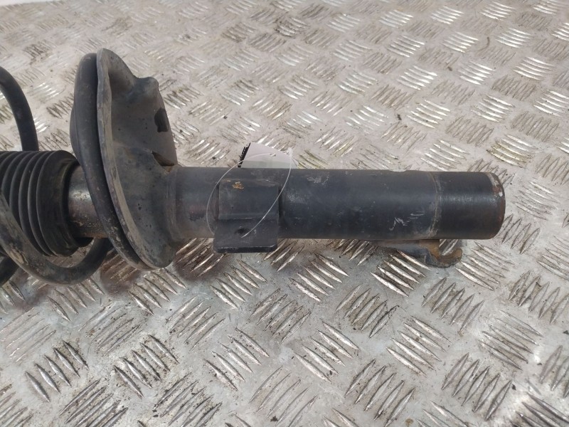 Recambio de amortiguador delantero derecho para ford tourneo connect 1.8 tdci referencia OEM IAM 2t1418045  