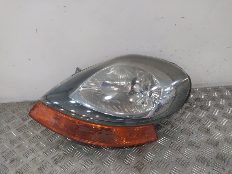 Recambio de faro izquierdo para renault trafic ii autobús (jl) 2.5 dci 135 (jl0d) referencia OEM IAM 7700311371  