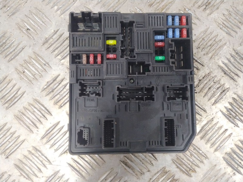 Recambio de caja reles / fusibles para nissan qashqai ii (j11, j11_) 1.6 dci referencia OEM IAM 284B75NA1A  