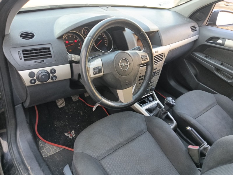 opel astra h (a04) del año 2007
