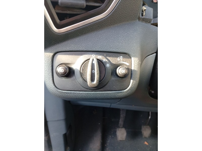 Recambio de mando luces para ford c-max 1.0 ecoboost cat referencia OEM IAM AV6T13A024CC  