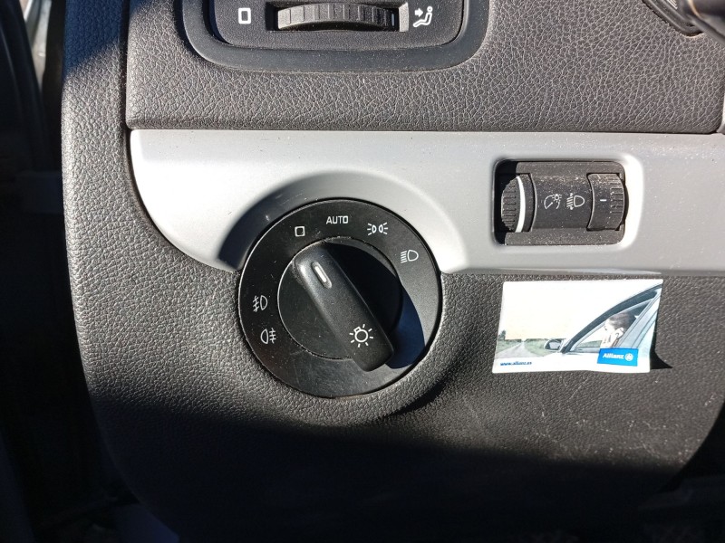 Recambio de mando luces para skoda yeti (5l) 1.2 tsi referencia OEM IAM 5L0941431E  