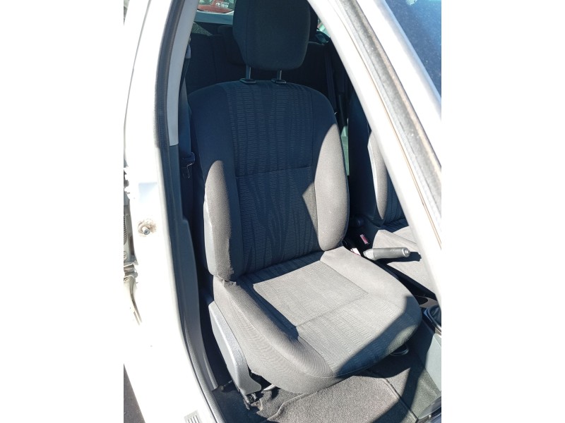 Recambio de asiento delantero derecho para dacia duster (hs_) 1.5 dci (hsaj) referencia OEM IAM   