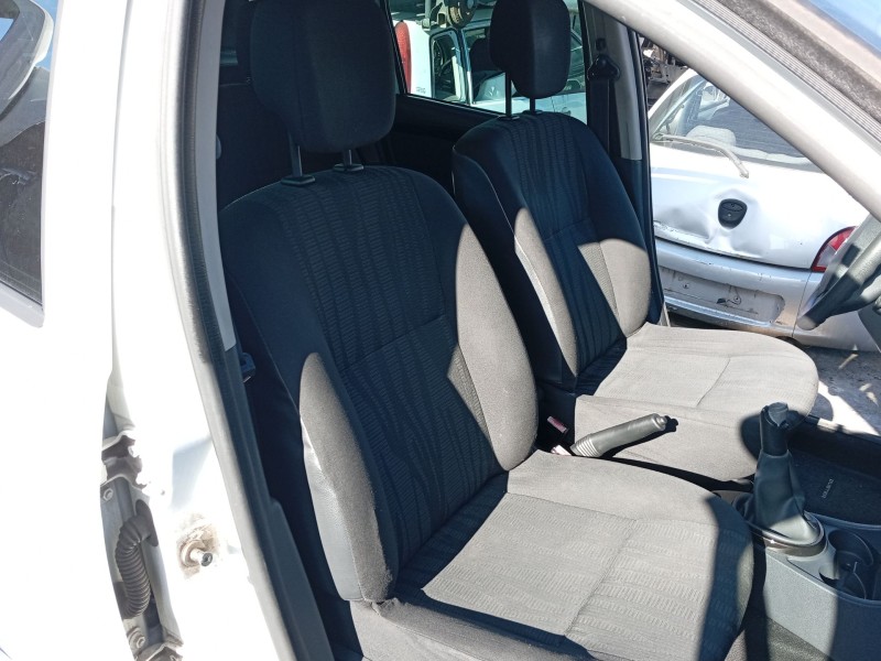 Recambio de asiento delantero derecho para dacia duster (hs_) 1.5 dci (hsaj) referencia OEM IAM   