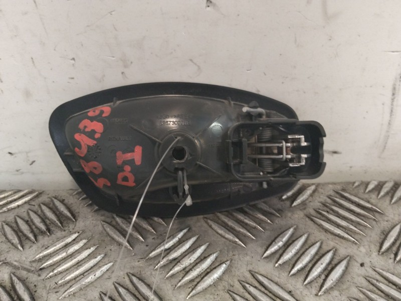 Recambio de maneta interior delantera izquierda para renault megane iii berlina 5 p referencia OEM IAM 826730001R  