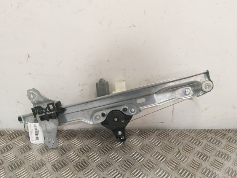 Recambio de elevalunas delantero izquierdo para nissan qashqai ii (j11, j11_) 1.6 dci referencia OEM IAM 80701HV00B  