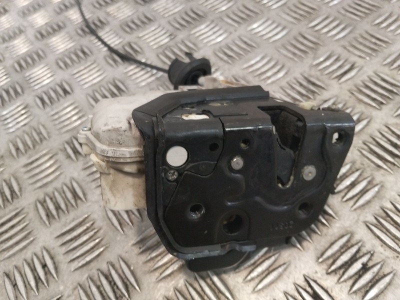 Recambio de cerradura puerta delantera izquierda para audi a4 b6 (8e2) 2.0 referencia OEM IAM 8E1837015AA  
