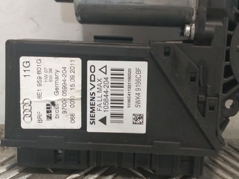 Recambio de motor elevalunas delantero izquierdo para audi a4 b6 (8e2) 2.0 referencia OEM IAM 130821765  