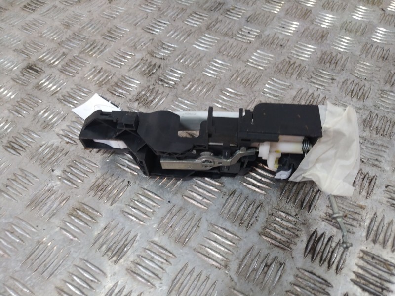 Recambio de maneta exterior delantera izquierda para renault megane iii berlina 5 p referencia OEM IAM 806070032R  